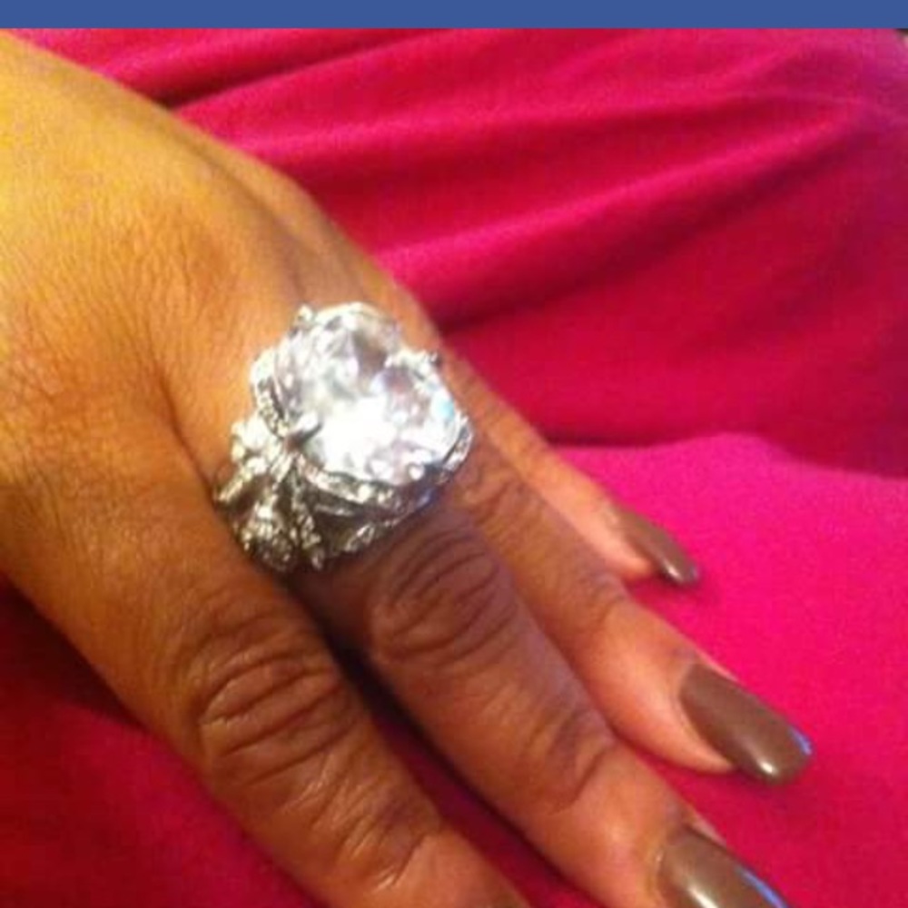Custom Jewelry Ring